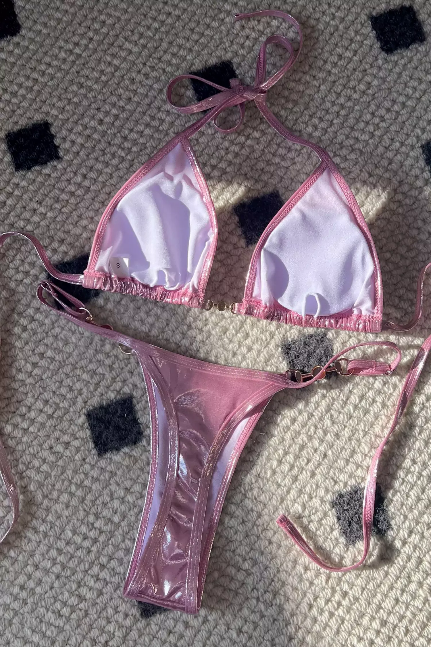 Paru Pink Halter Bikini Paru Pink Halter Bikini