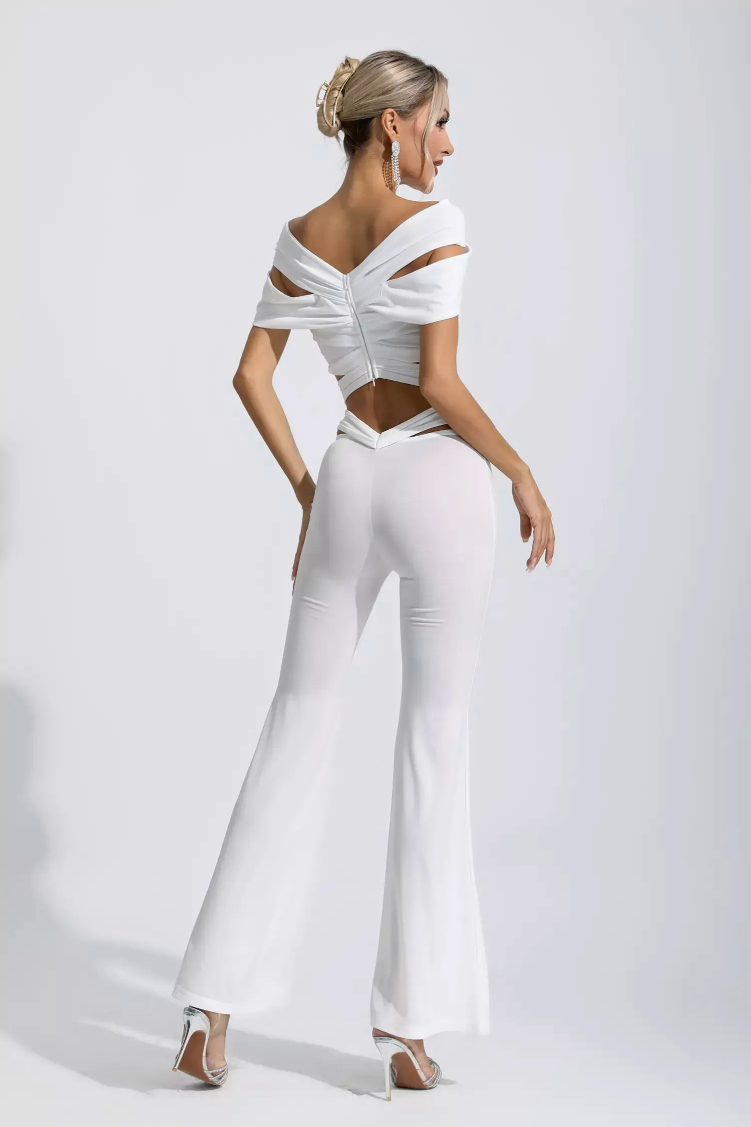 Makenzie White Floral Cutout Set Makenzie White Floral Cutout Set