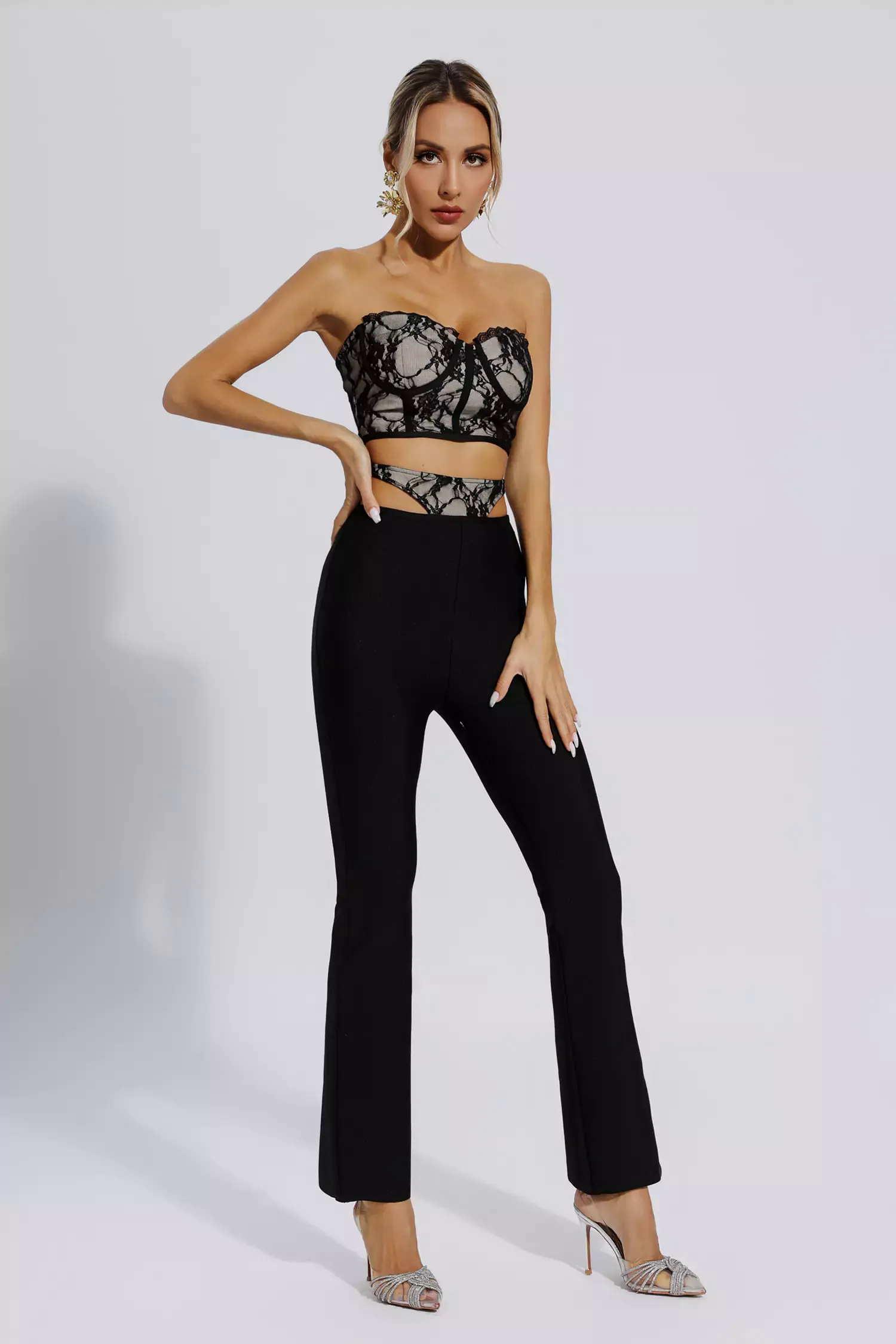 Amber Black Lace Bandage Set Amber Black Lace Bandage Set